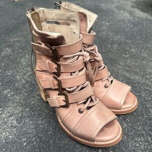 Stylish Pink Strappy Women's Shoes